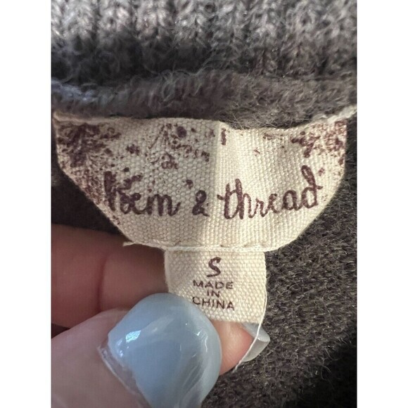 Hem & Thread Women’s knit sweater Long Sleeve Ladies Size Small - Picture 4 of 5